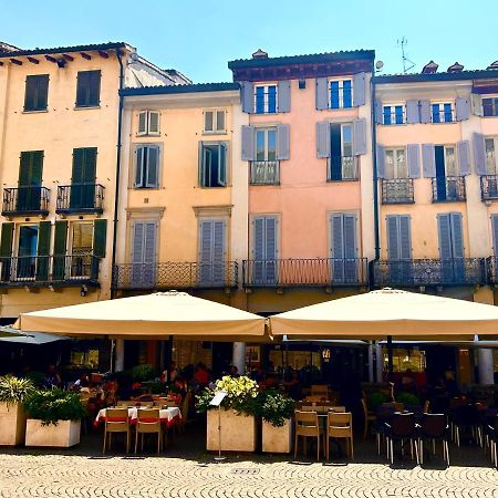 D-Place Apartment Piazza Duomo Crema Bagian luar foto