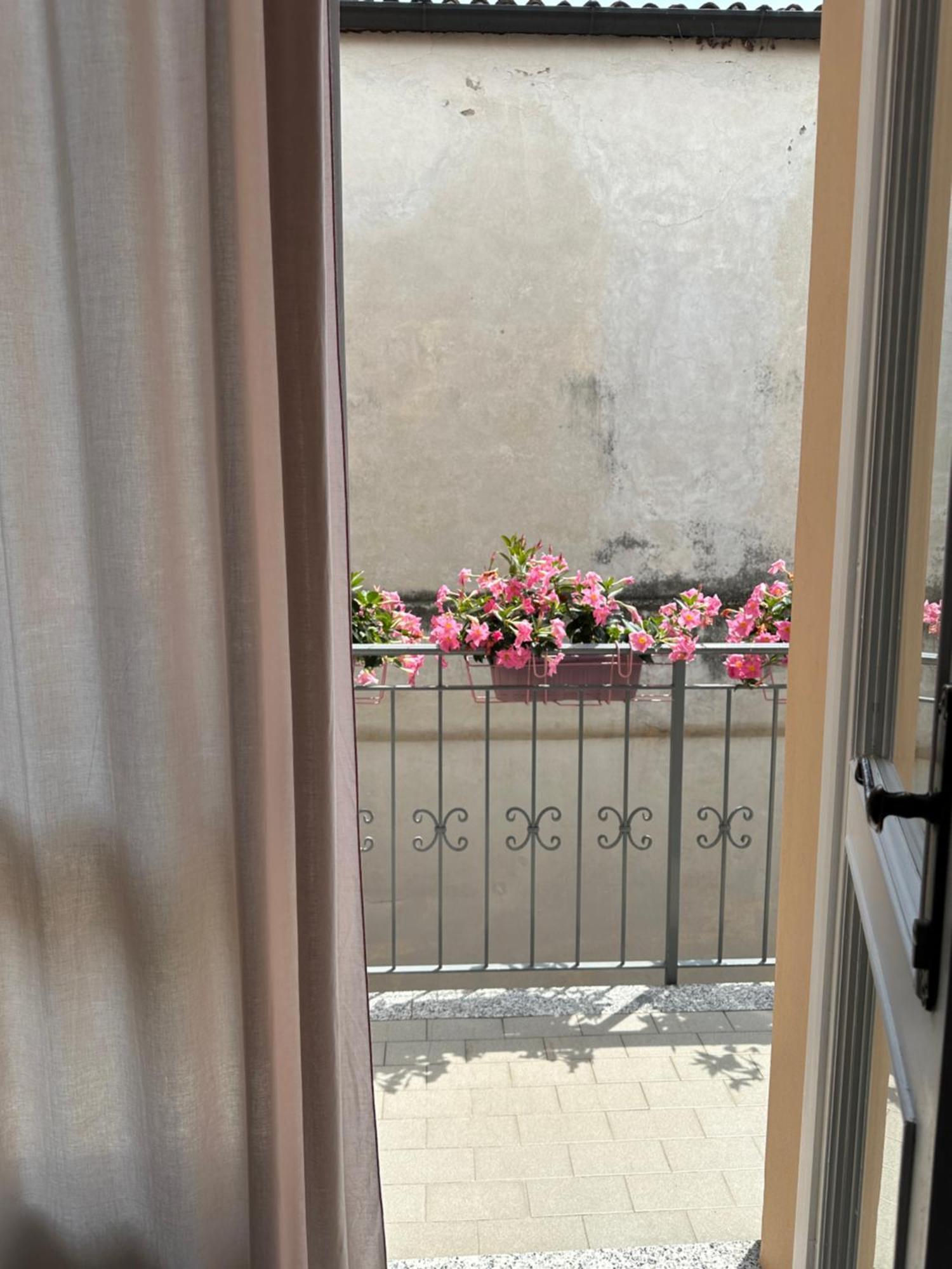 D-Place Apartment Piazza Duomo Crema Bagian luar foto